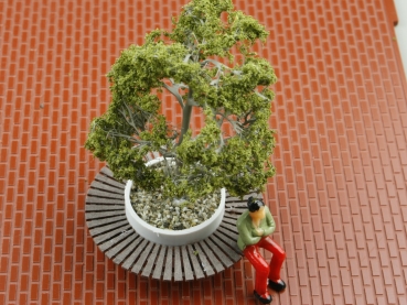Waiting bench with plant container and tree, 1 piece